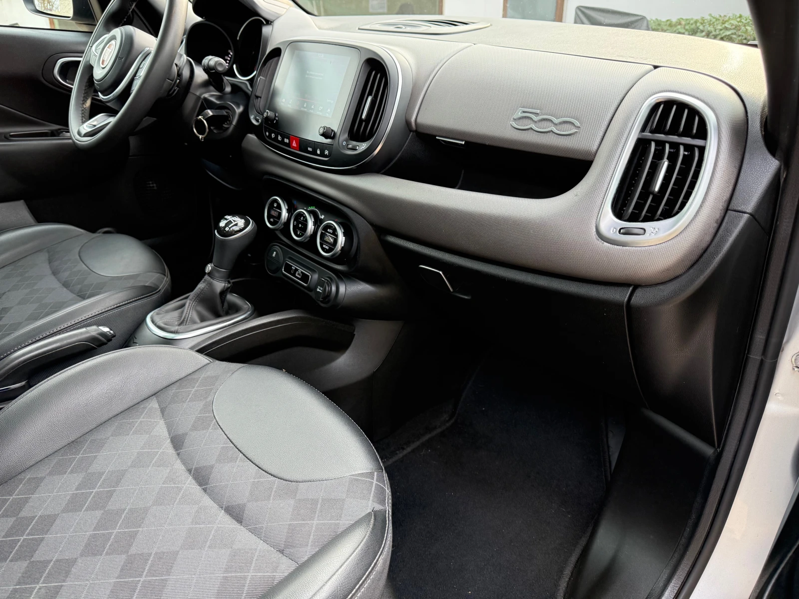 Fiat 500L 1.3M-Jet Автомат. - изображение 9