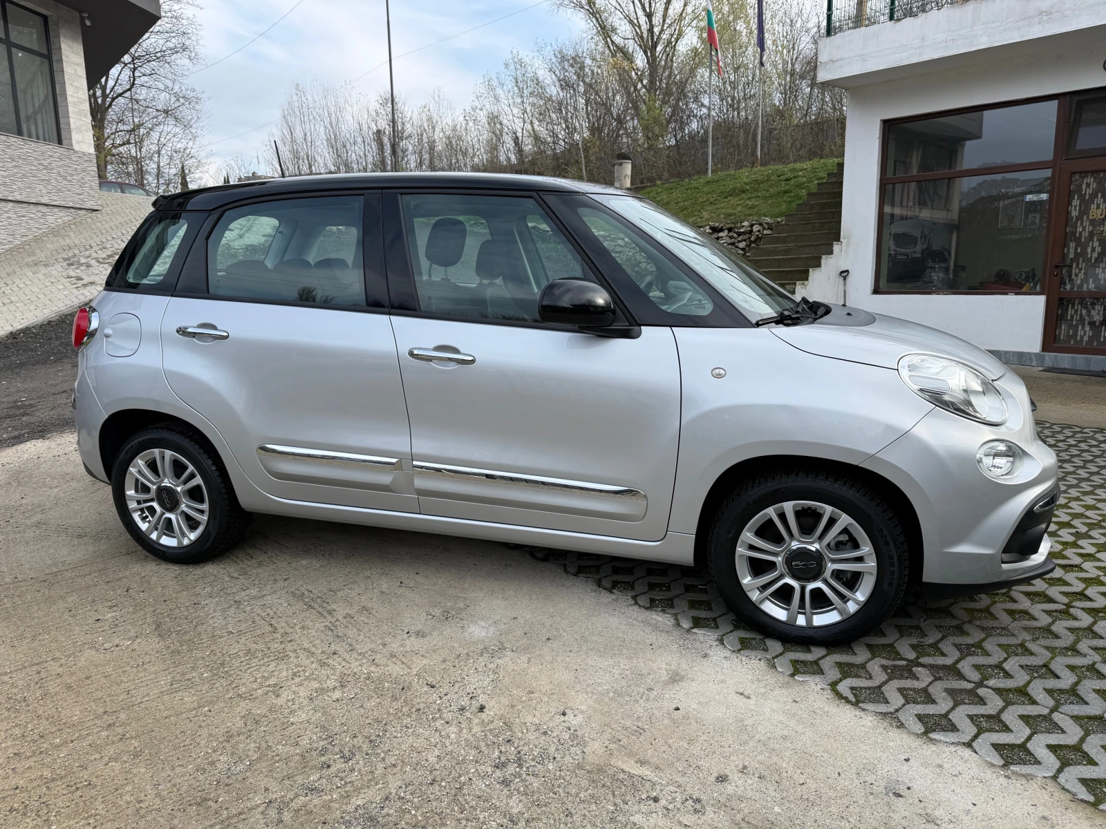Fiat 500L 1.3M-Jet Автомат. - изображение 3