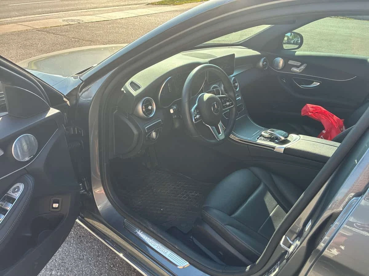Mercedes-Benz C 300 CARFAX/360 CAM/ПАНОРАМА/ПОДГРЕВИ - изображение 7
