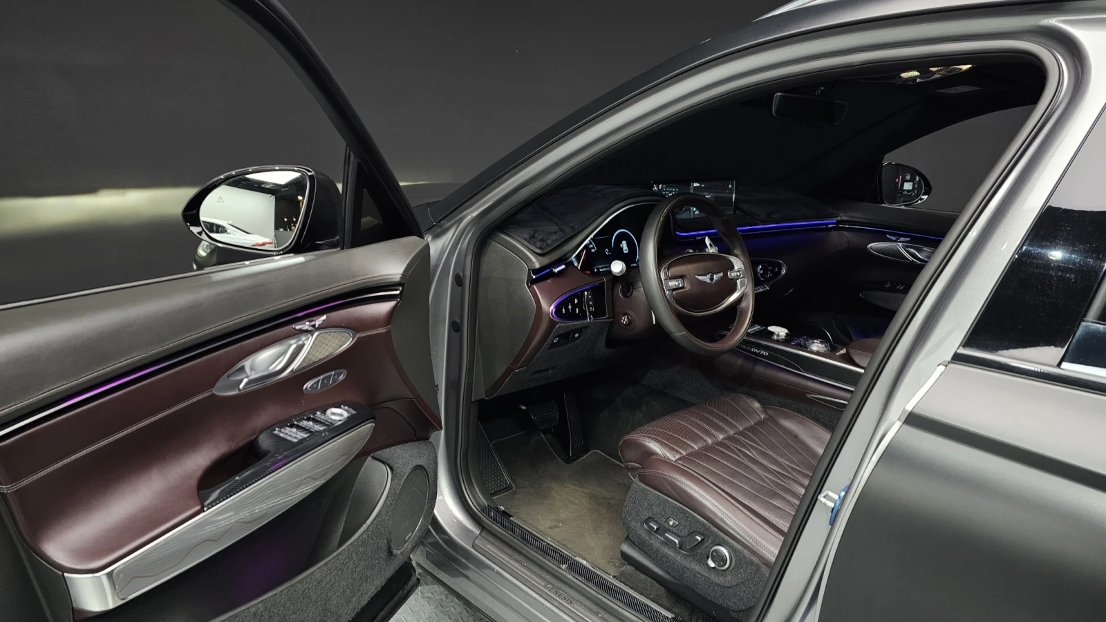 Genesis GV70 3.5T/AWD/Пълна сервизна история !!!, снимка 9 - Автомобили и джипове - 53986819