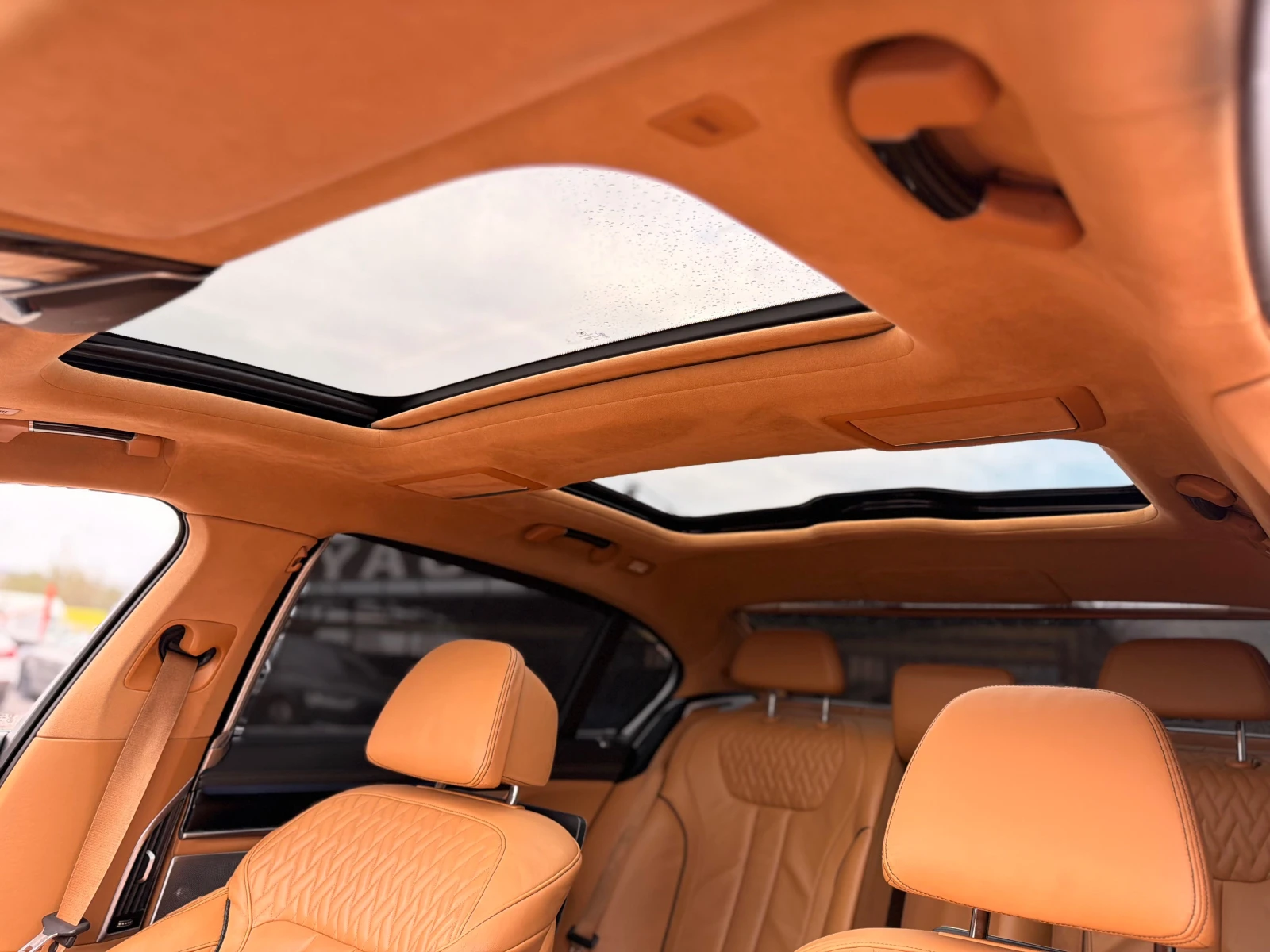 BMW 740 Ld= xDrive= M-pack= Long= Individual= 3xTV= B & W=, снимка 14 - Автомобили и джипове - 54045023