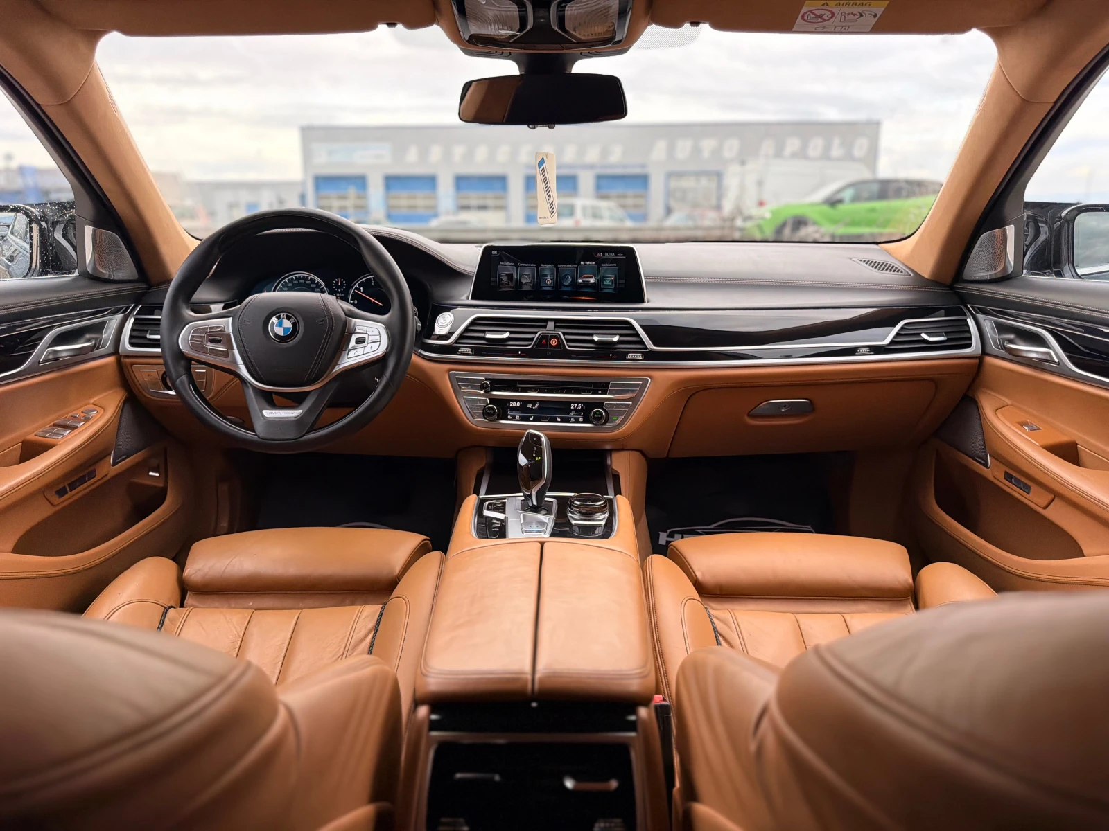 BMW 740 Ld= xDrive= M-pack= Long= Individual= 3xTV= B & W=, снимка 10 - Автомобили и джипове - 54045023