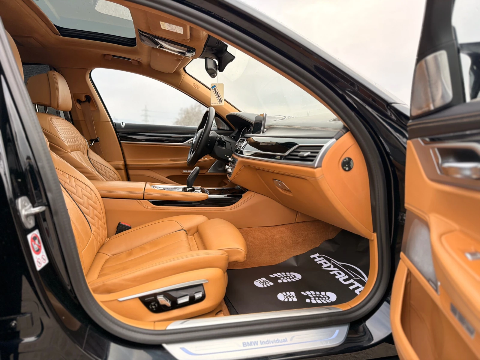 BMW 740 Ld= xDrive= M-pack= Long= Individual= 3xTV= B & W=, снимка 11 - Автомобили и джипове - 54045023