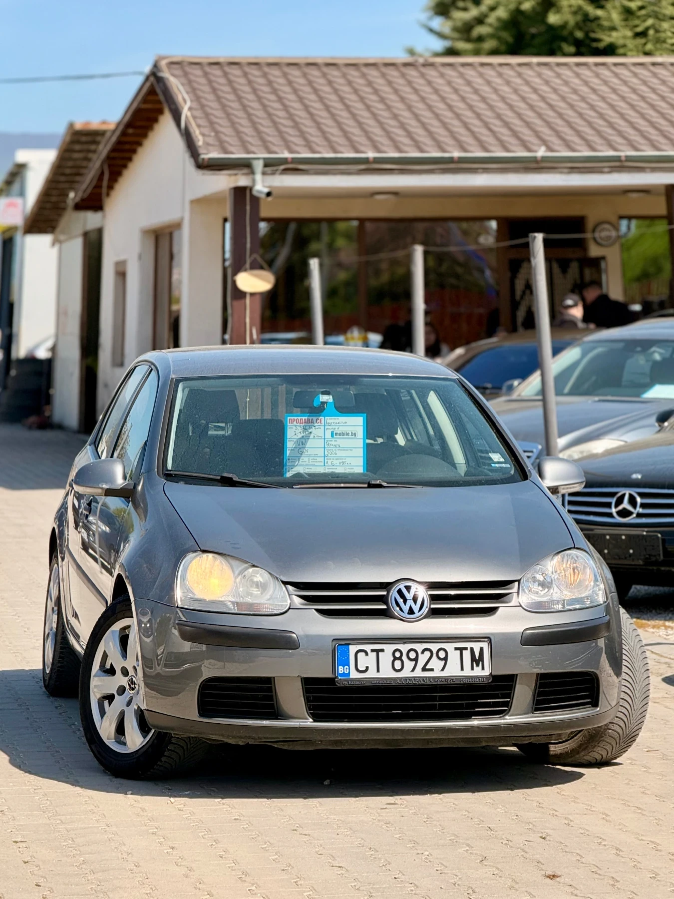 VW Golf Автоматик* 1.6* Клима* Обслужен* Бартер* Реален* , снимка 3 - Автомобили и джипове - 54349975