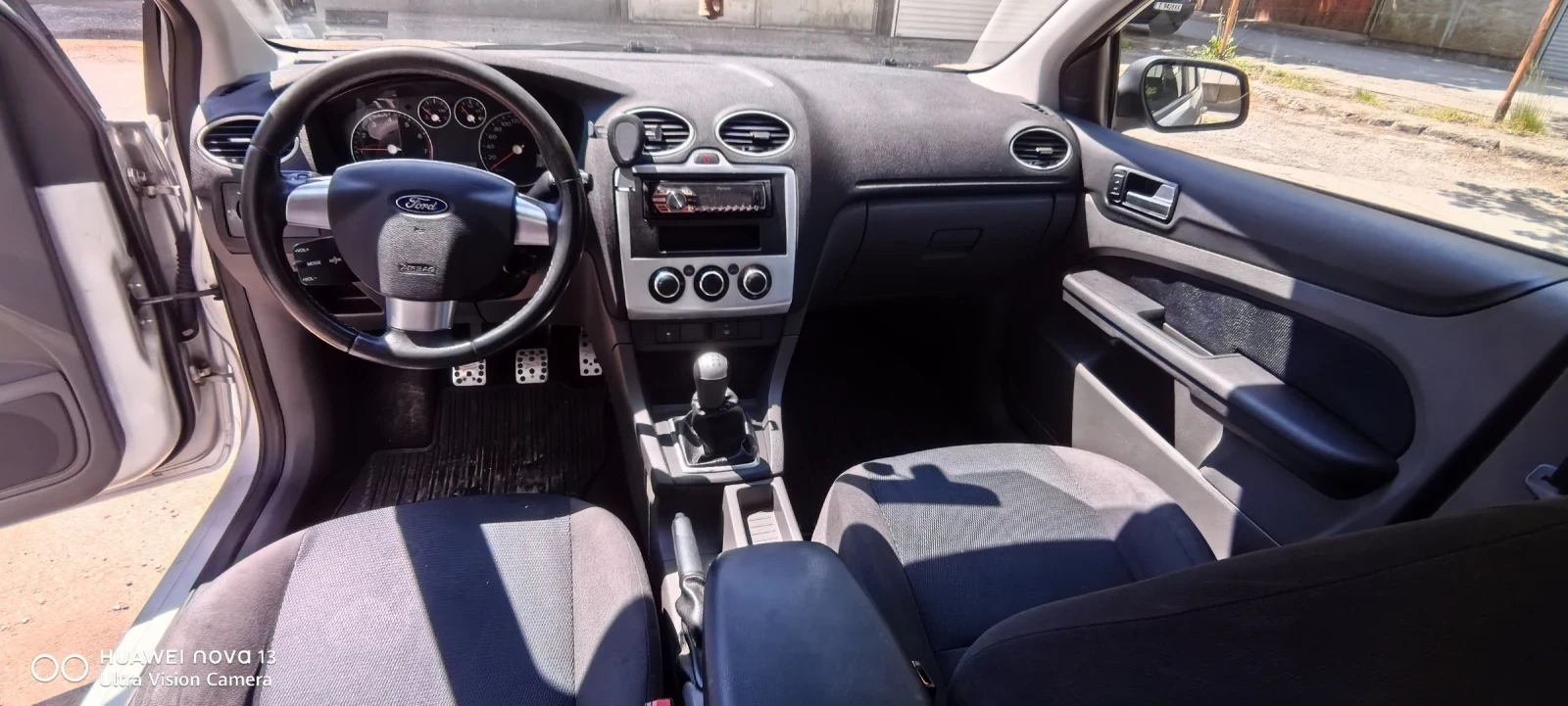 Ford Focus 1.6 Duratec Ti, снимка 9 - Автомобили и джипове - 54353055