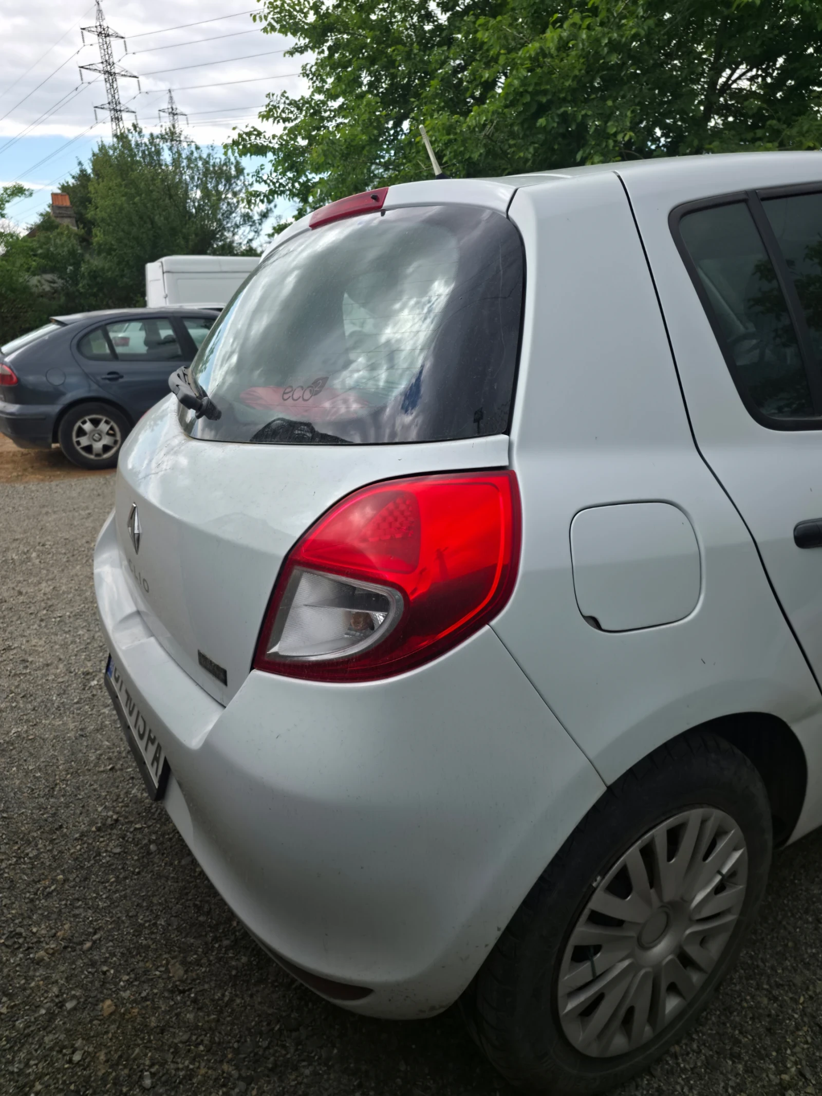 Renault Clio 1.5 dCi, снимка 3 - Автомобили и джипове - 54556071