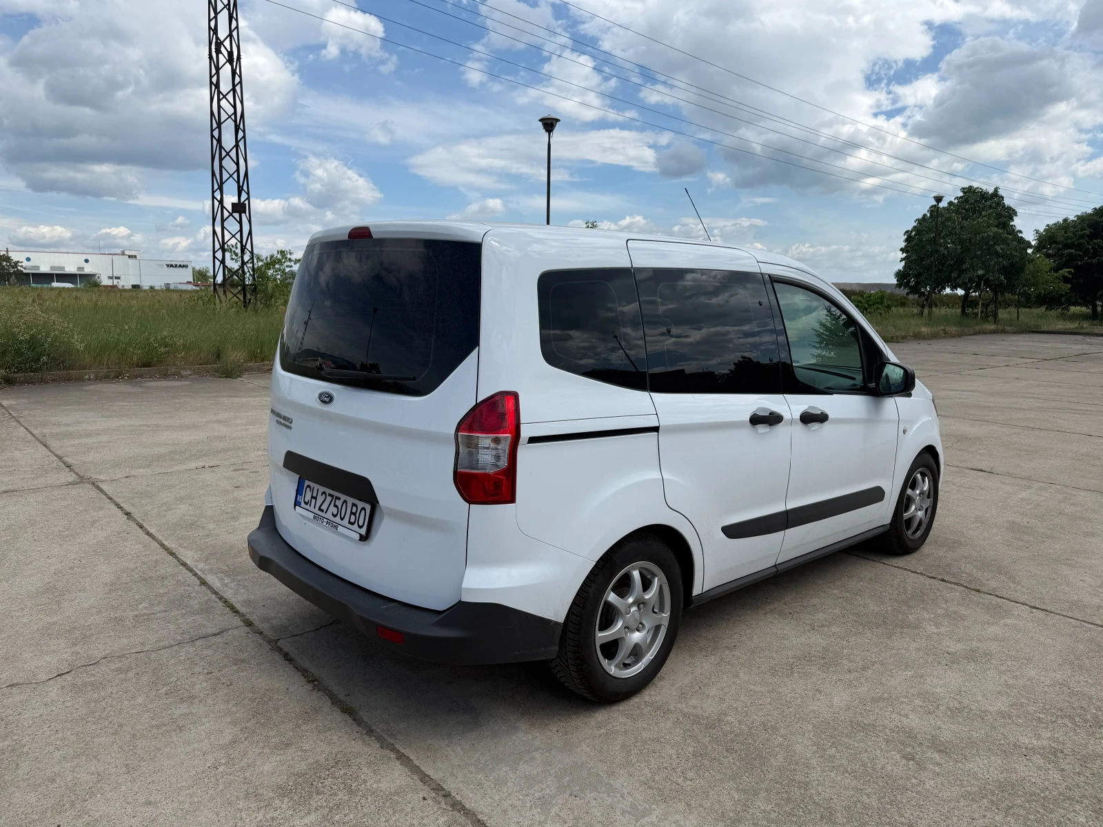 Ford Courier Ford Tourneo Courier 1.5 TD Euro6, снимка 5 - Автомобили и джипове - 54621187