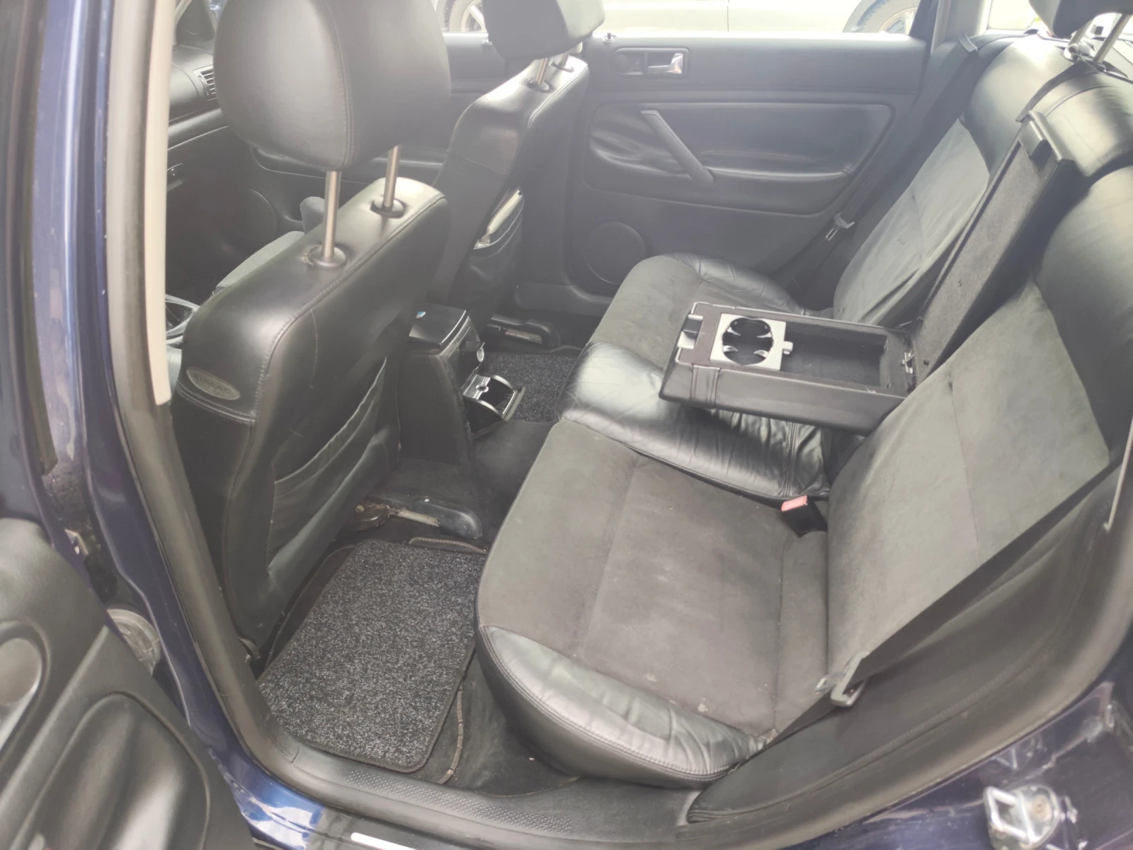 VW Passat 1.9 TDI, снимка 9 - Автомобили и джипове - 54739411