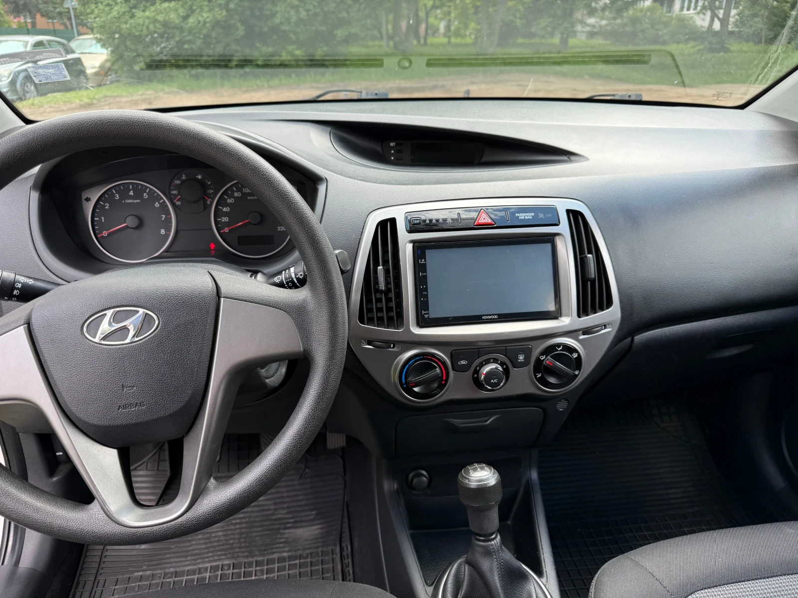 Hyundai I20, снимка 4 - Автомобили и джипове - 54894564