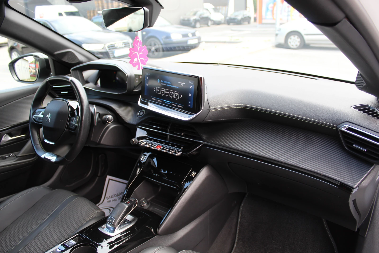 Peugeot 208 1.2I GT LINE FULL LED, снимка 12 - Автомобили и джипове - 55062654