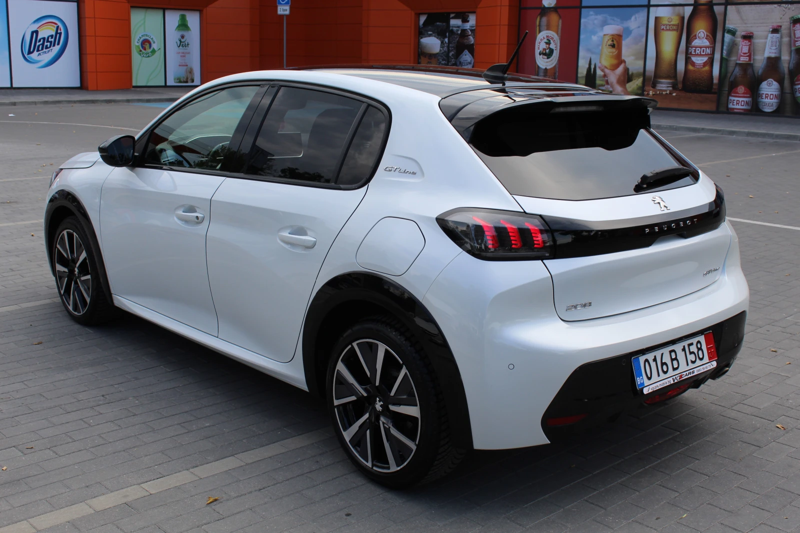 Peugeot 208 1.2I GT LINE FULL LED, снимка 9 - Автомобили и джипове - 55062654