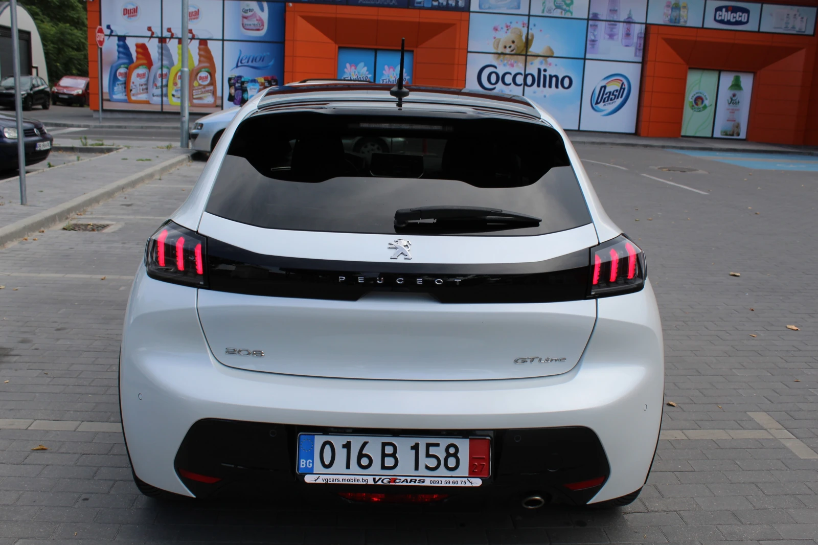 Peugeot 208 1.2I GT LINE FULL LED, снимка 5 - Автомобили и джипове - 55062654