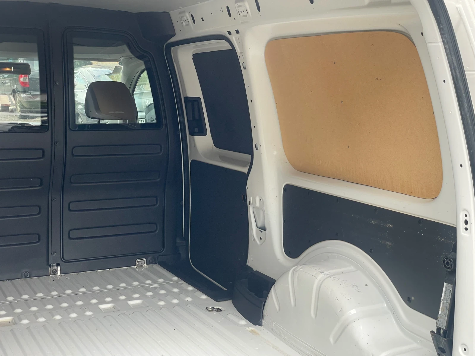 VW Caddy 2.0TDI* MAXI* , снимка 10 - Автомобили и джипове - 55148434