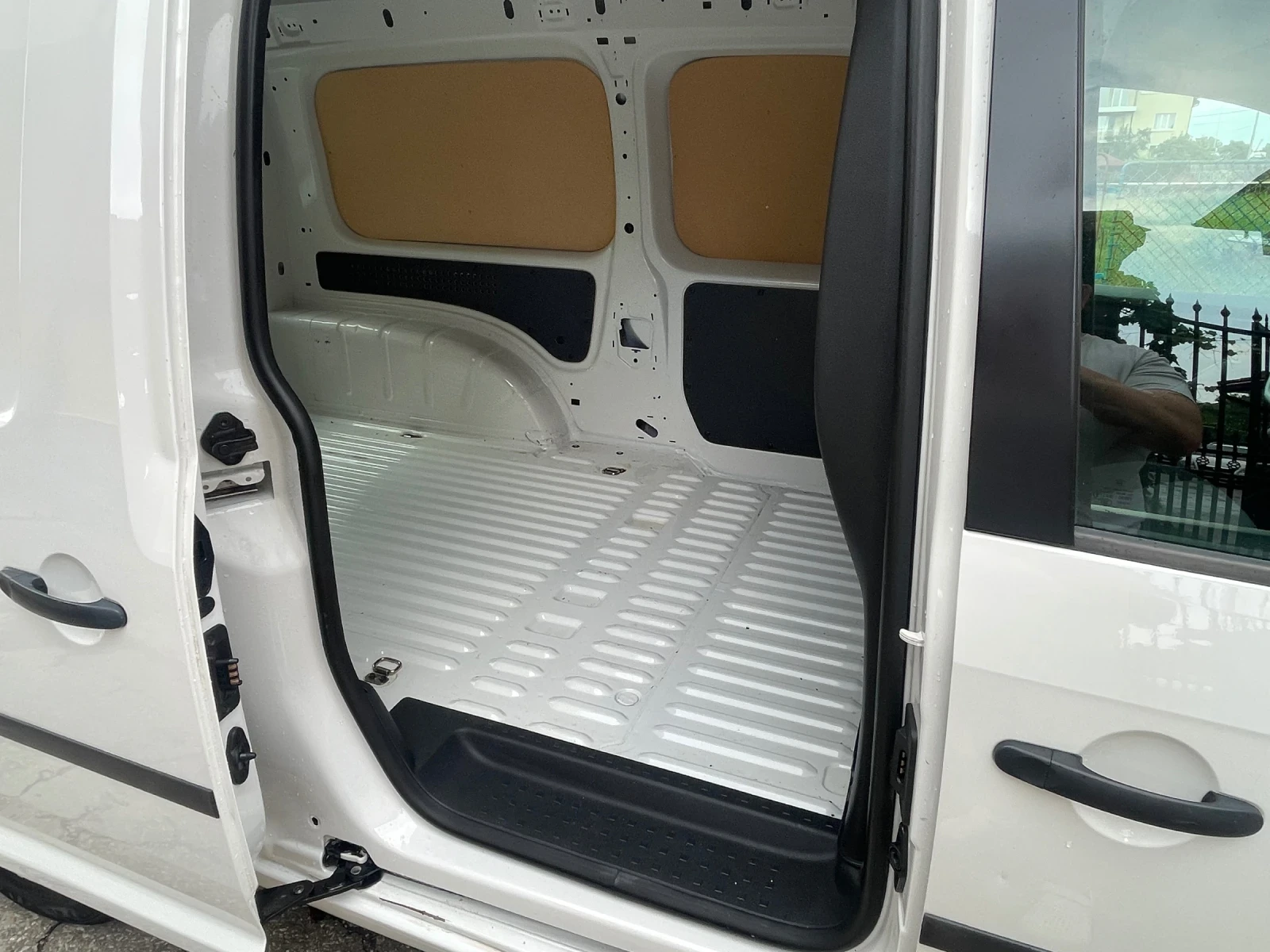 VW Caddy 2.0TDI* MAXI* , снимка 11 - Автомобили и джипове - 55148434