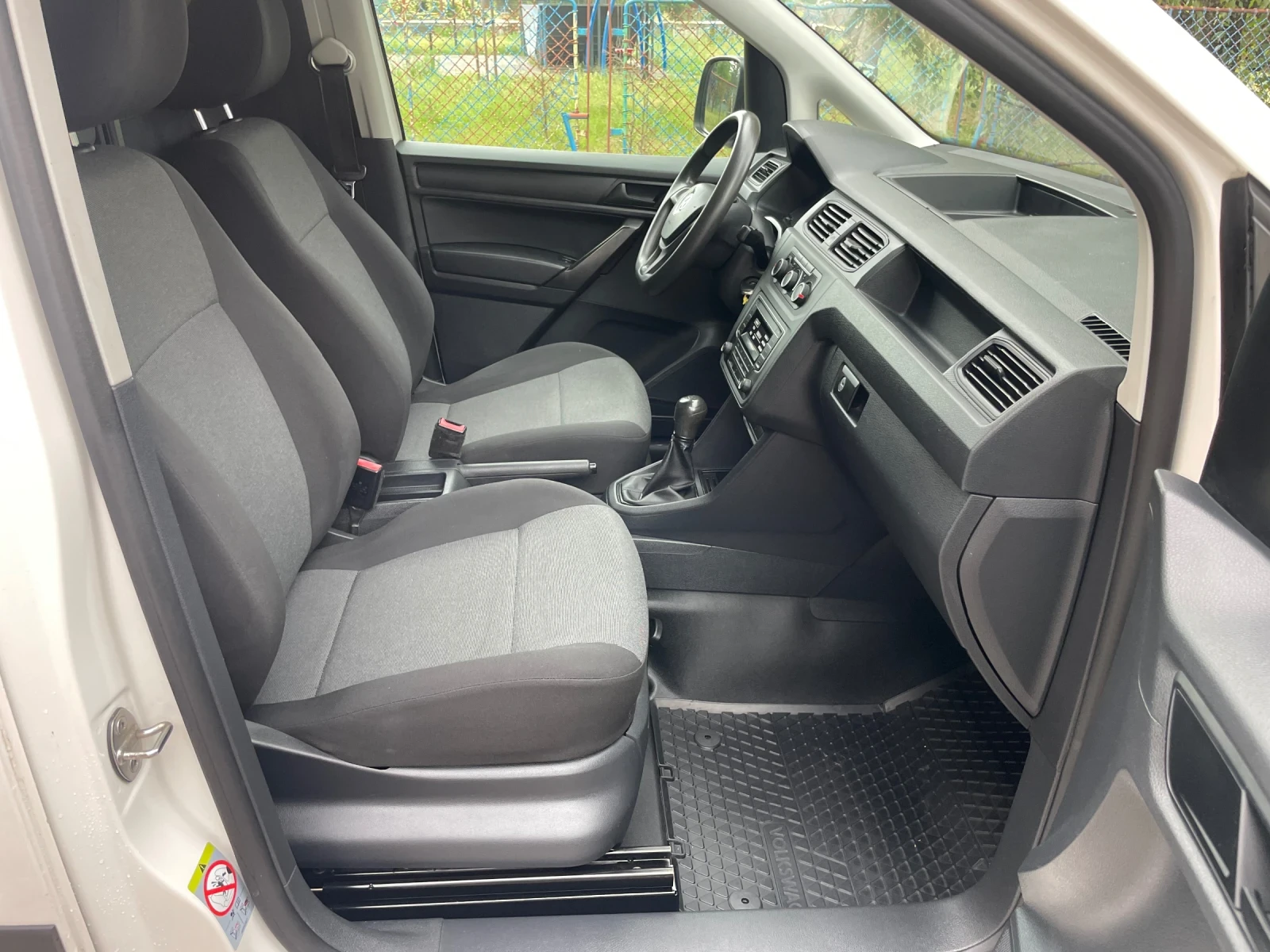 VW Caddy 2.0TDI* MAXI* , снимка 14 - Автомобили и джипове - 55148434