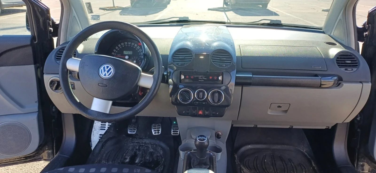 VW Beetle 1.8 TI, снимка 11 - Автомобили и джипове - 55503760