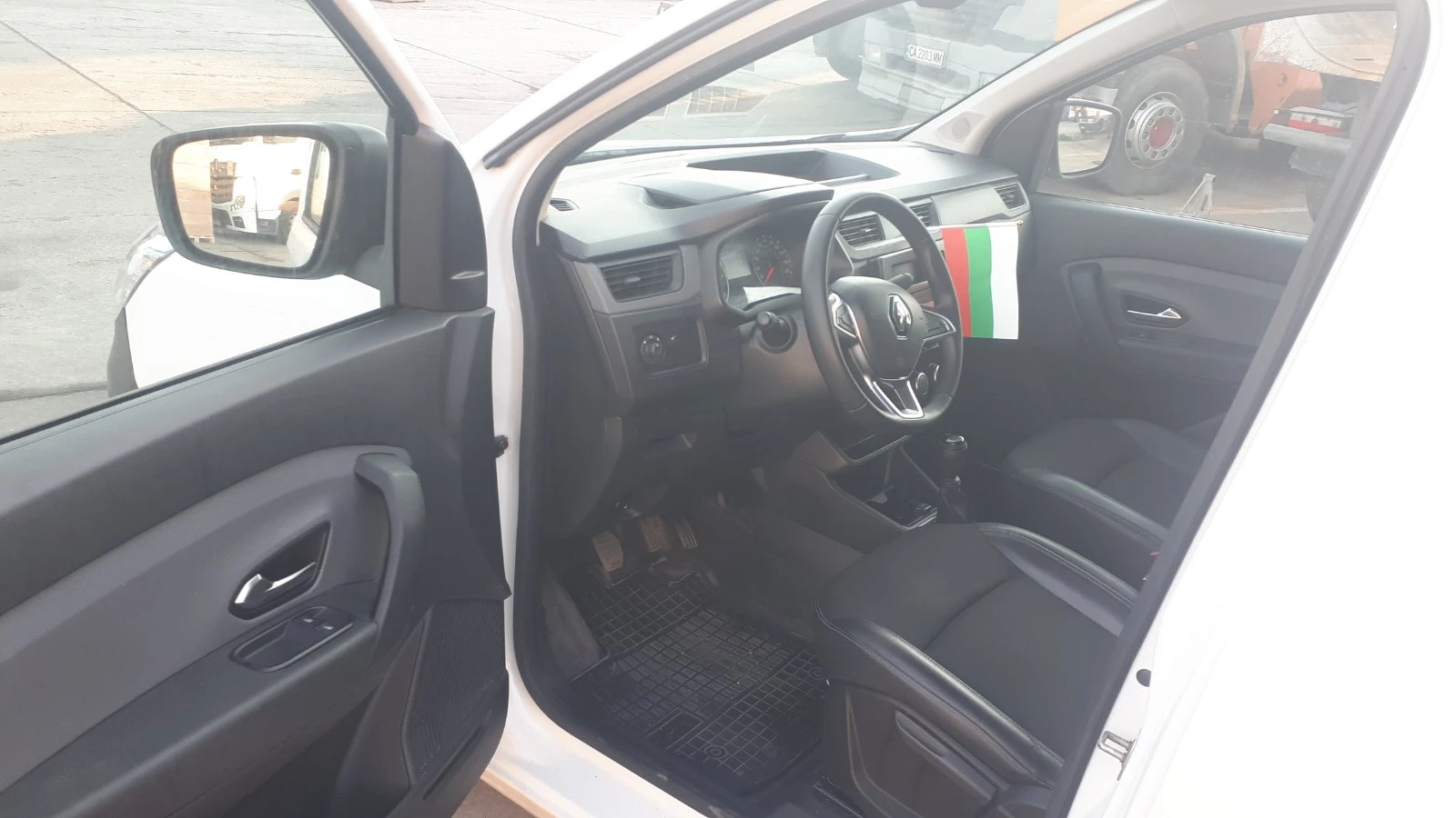 Renault Kangoo EXPRESS 1.5 DCI  6 скорости, снимка 7 - Автомобили и джипове - 55567430
