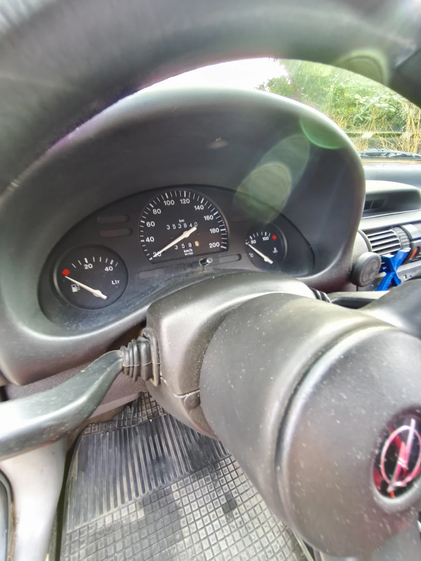 Opel Corsa 1.5 dizel (isuzo), снимка 8 - Автомобили и джипове - 55698769