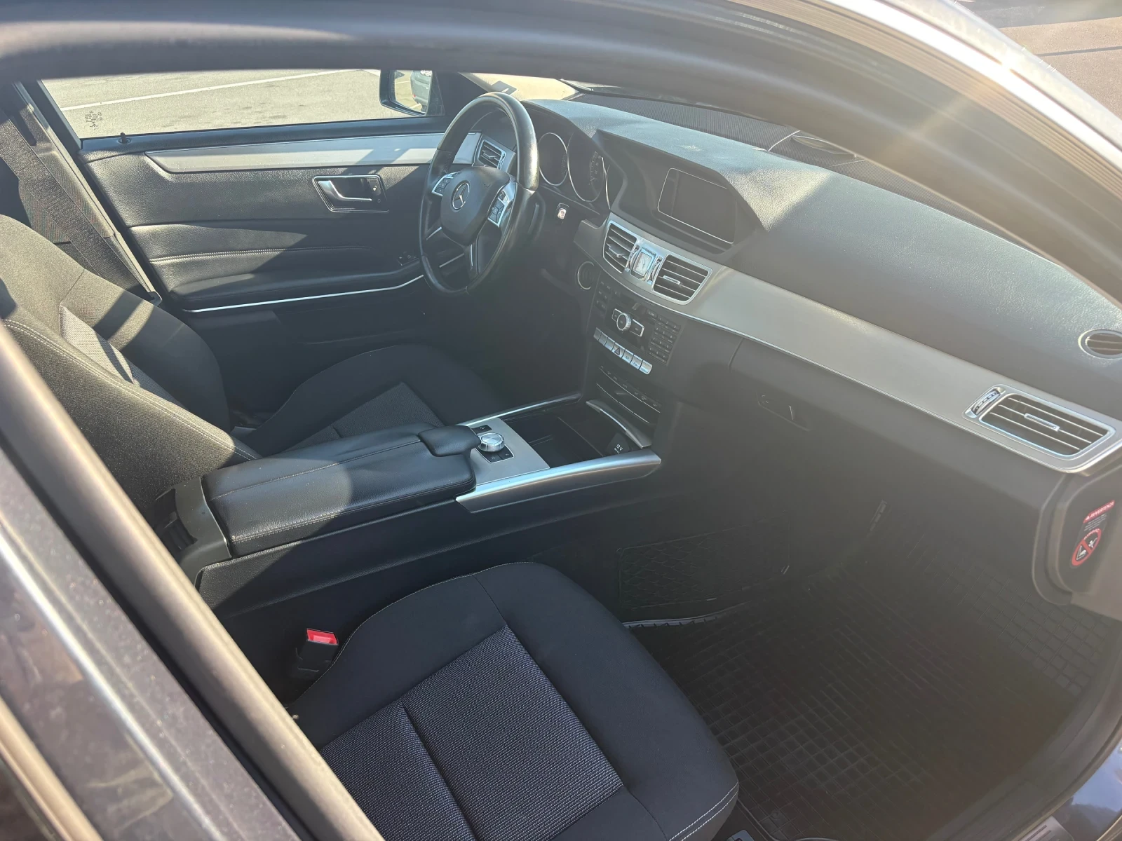 Mercedes-Benz E 220 2.2 CDI, снимка 8 - Автомобили и джипове - 55837435