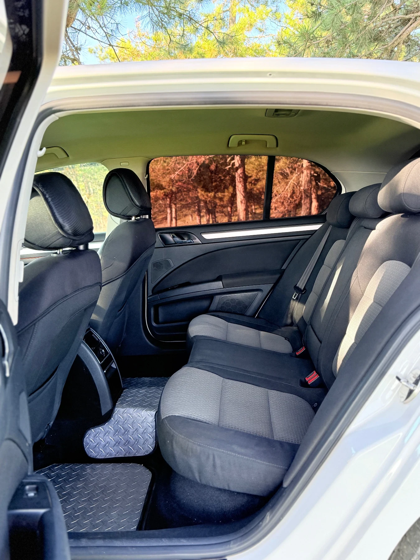 Skoda Superb, снимка 8 - Автомобили и джипове - 55983135