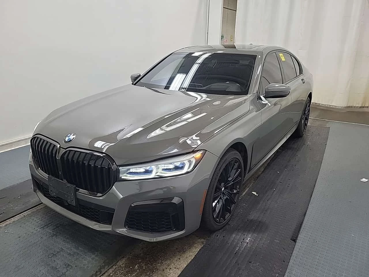 BMW 750 * M-Sport * CARFAX *  | Mobile.bg � ����������� 1