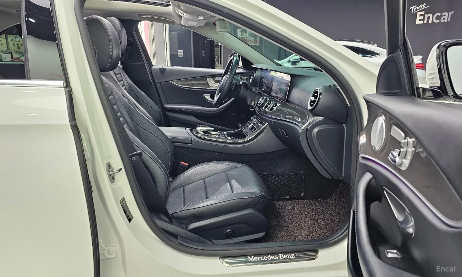 Mercedes-Benz E 300 AMG LINE\4MATIC\BURMEISTER | Mobile.bg � ����������� 11