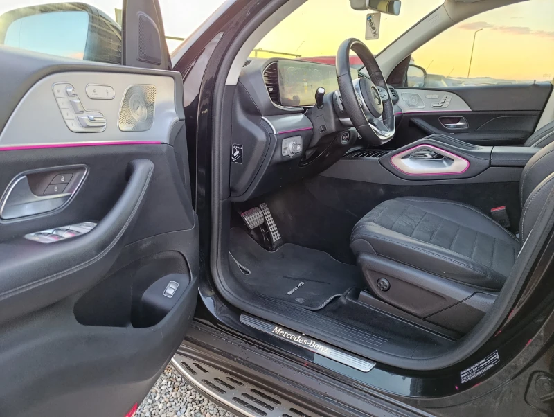 Mercedes-Benz GLE 300 300D* AMG* Nigth* Burm* Pano* 4MATIK* , снимка 10 - Автомобили и джипове - 52316168