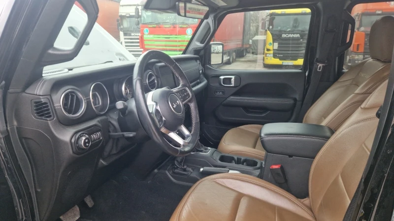 Jeep Gladiator, снимка 8 - Автомобили и джипове - 52486381