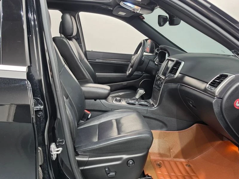 Jeep Cherokee 3.6 Limited| 295к.с.| ВКЛ.ТЕХНОТЕСТ, снимка 11 - Автомобили и джипове - 55563645