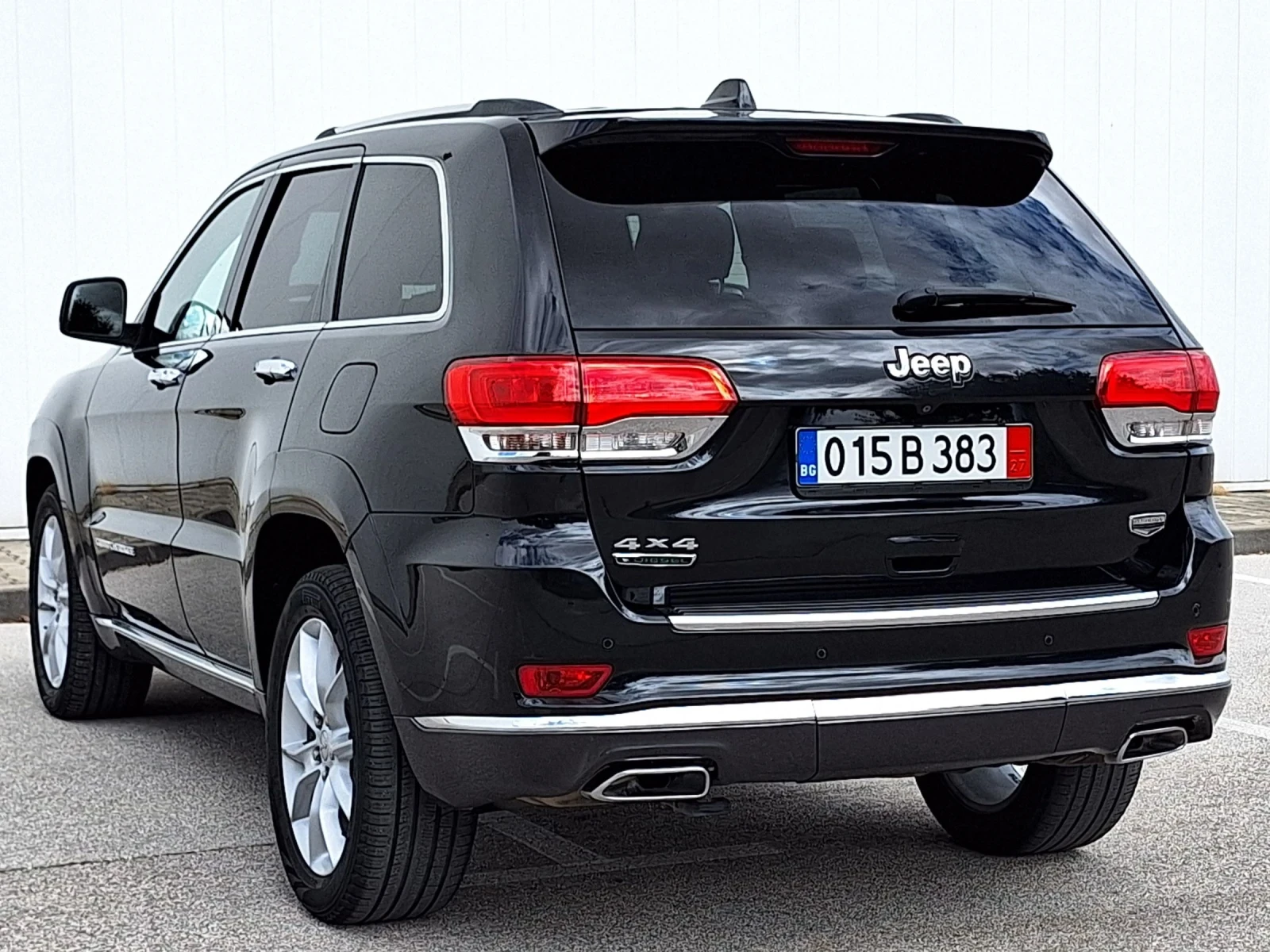 Jeep Grand cherokee 3.0 CRD * SUMMIT* ПЪЛНА СЕРВИЗНА ИСТОРИЯ  - изображение 4