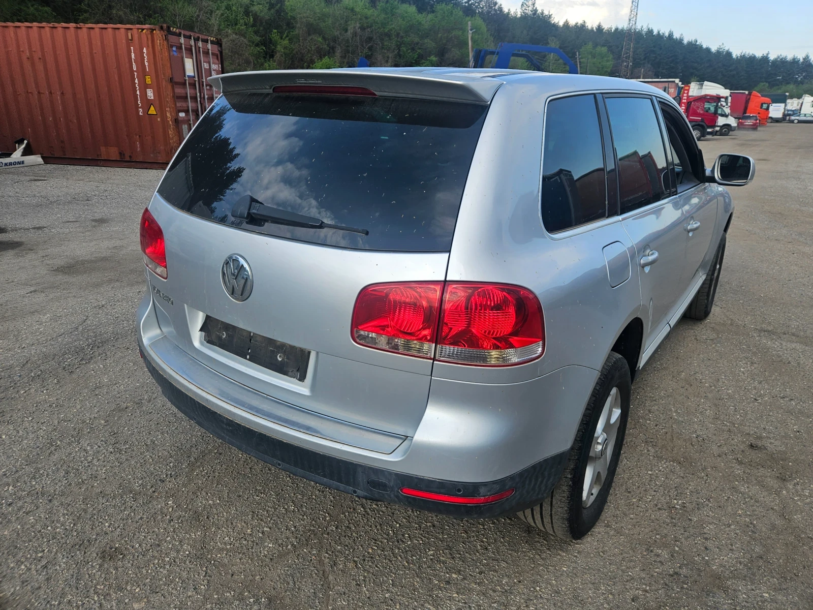 VW Touareg 2.5dizel 174ks 2005god - изображение 5