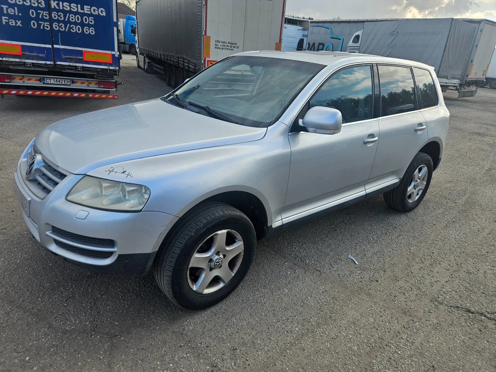 VW Touareg 2.5dizel 174ks 2005god - изображение 2