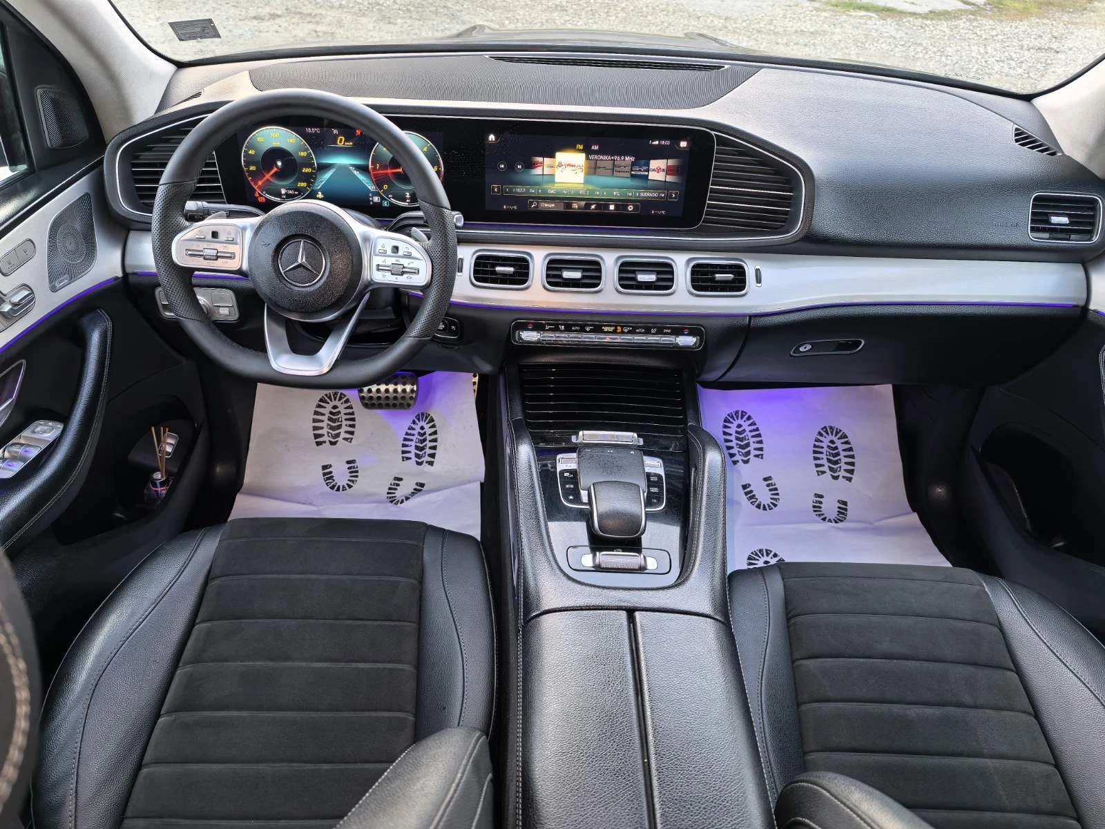 Mercedes-Benz GLE 300 300D* AMG* Nigth* Burm* Pano* 4MATIK* , снимка 17 - Автомобили и джипове - 53129433