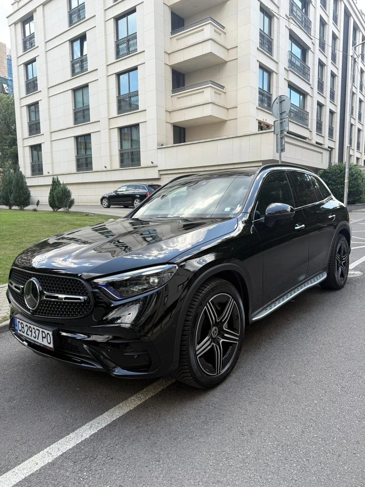 Mercedes-Benz GLC 220 D AMG 4Matic ОБДУХВАНЕ PANO HUD DISTRONIC FULL   - изображение 3