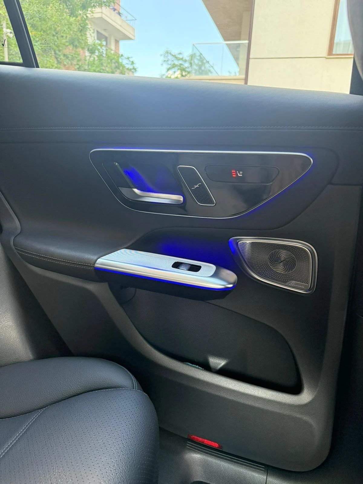 Mercedes-Benz GLC 220 D AMG 4Matic ОБДУХВАНЕ PANO HUD DISTRONIC FULL   - изображение 9