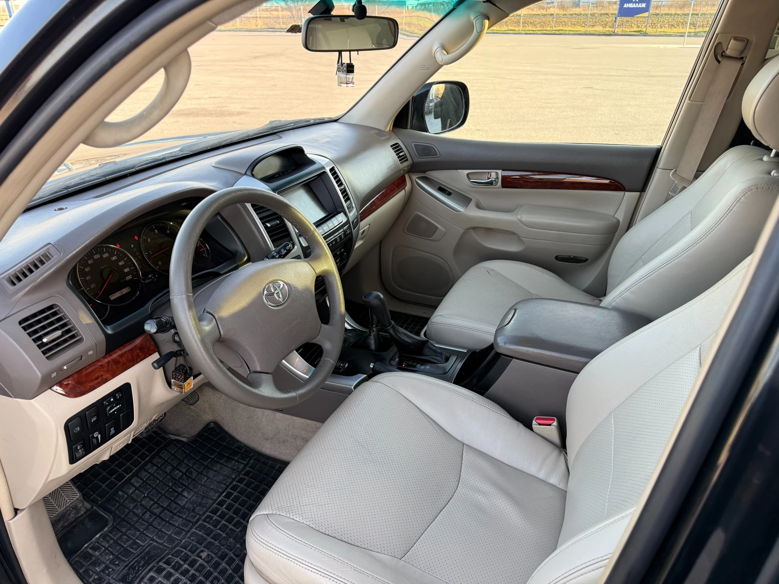 Toyota Land cruiser, снимка 8 - Автомобили и джипове - 53817794