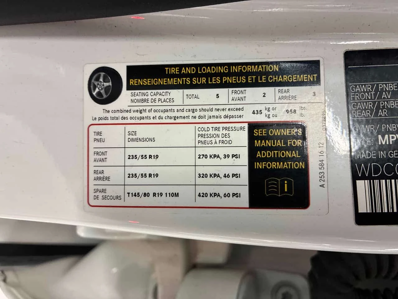 Mercedes-Benz GLC 300 COUPE 4MATIC * ПОДГРЕВИ* ПАНОРАМА* КАМЕРА* , снимка 16 - Автомобили и джипове - 53990989