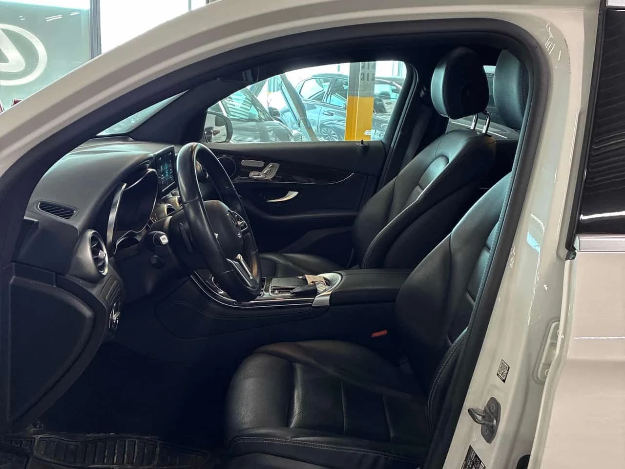 Mercedes-Benz GLC 300 COUPE 4MATIC * ПОДГРЕВИ* ПАНОРАМА* КАМЕРА* , снимка 10 - Автомобили и джипове - 53990989