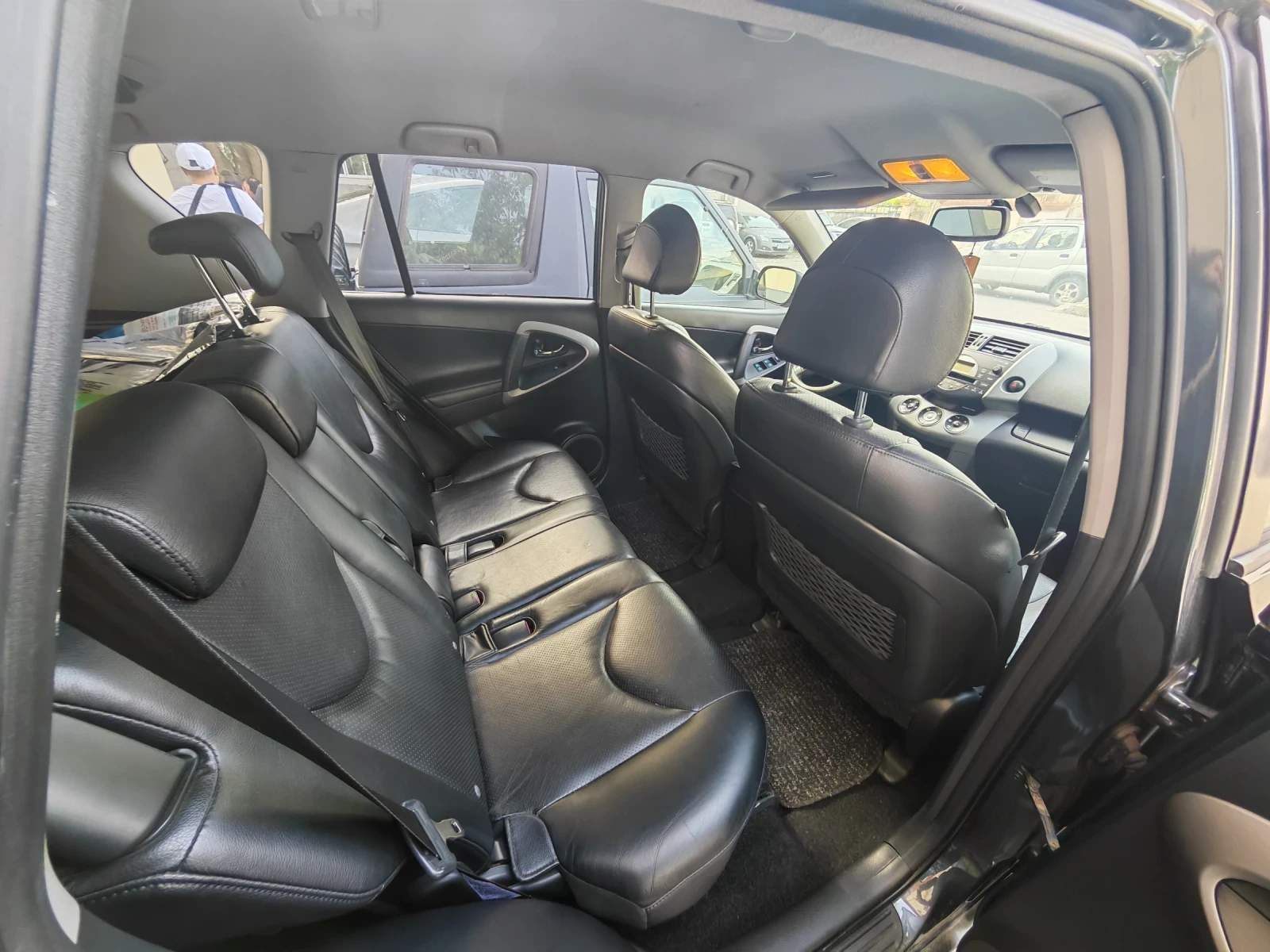 Toyota Rav4, снимка 7 - Автомобили и джипове - 54653427