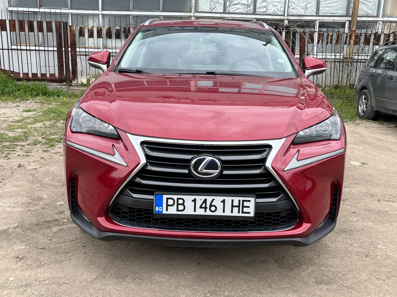 Lexus NX 300h, снимка 8 - Автомобили и джипове - 54786423