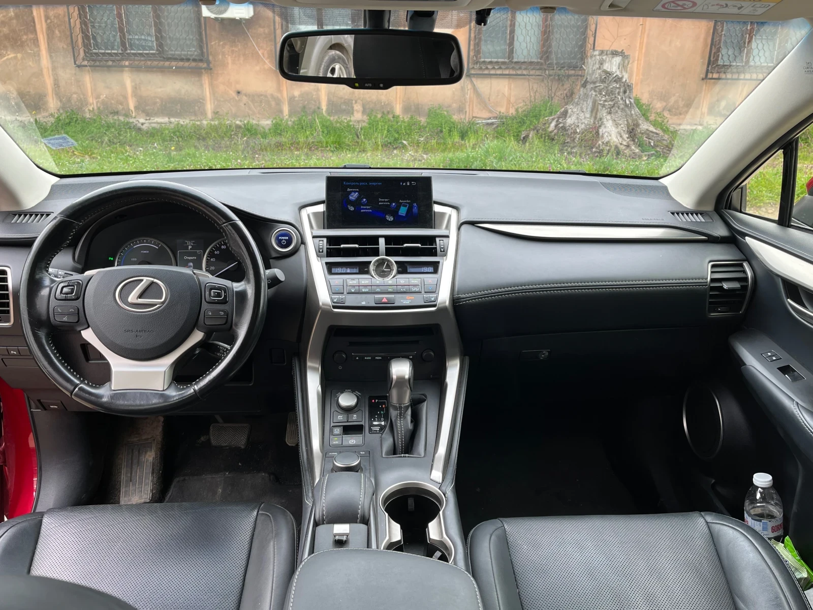 Lexus NX 300h, снимка 12 - Автомобили и джипове - 54786423