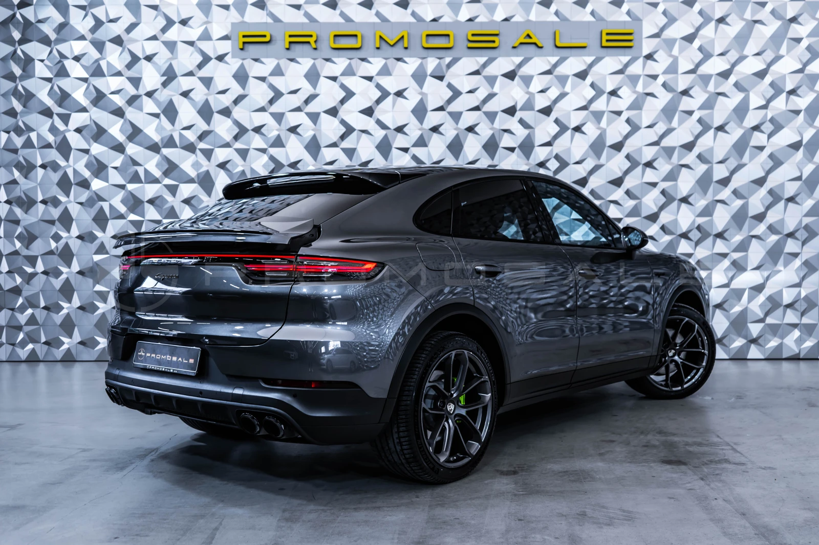 Porsche Cayenne E-Hybrid Coupe PANO* SPORT CHRONO* BOSE, снимка 4 - Автомобили и джипове - 54869628