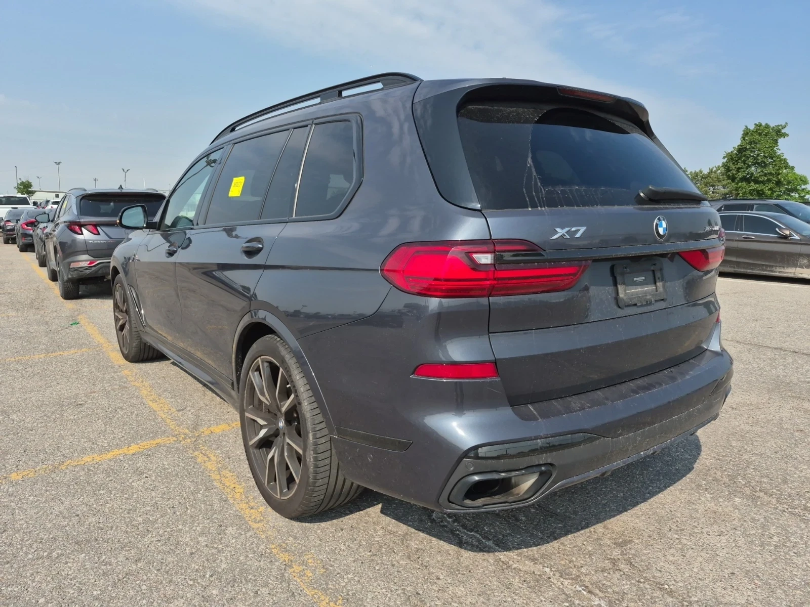 BMW X7 40I * M ПАКЕТ * SWAROVSKI * 360 * 7 МЕСТА * CARFAX, снимка 4 - Автомобили и джипове - 55058558