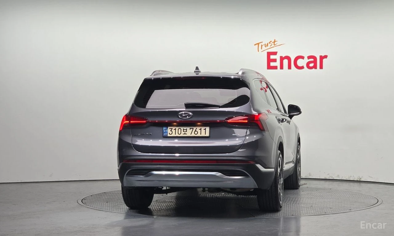 Hyundai Santa fe 2.5T* PRESTIGE* DISTRONIC* LANE ASS* ОБДУХВАНЕ, снимка 4 - Автомобили и джипове - 55234560