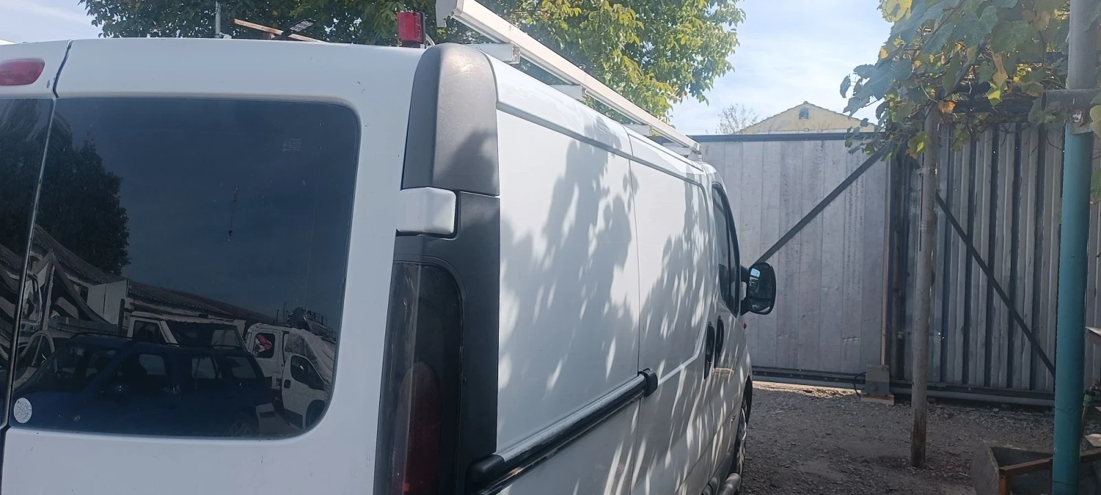 Renault Trafic 1.9DCI скорости , снимка 5 - Бусове и автобуси - 56388925