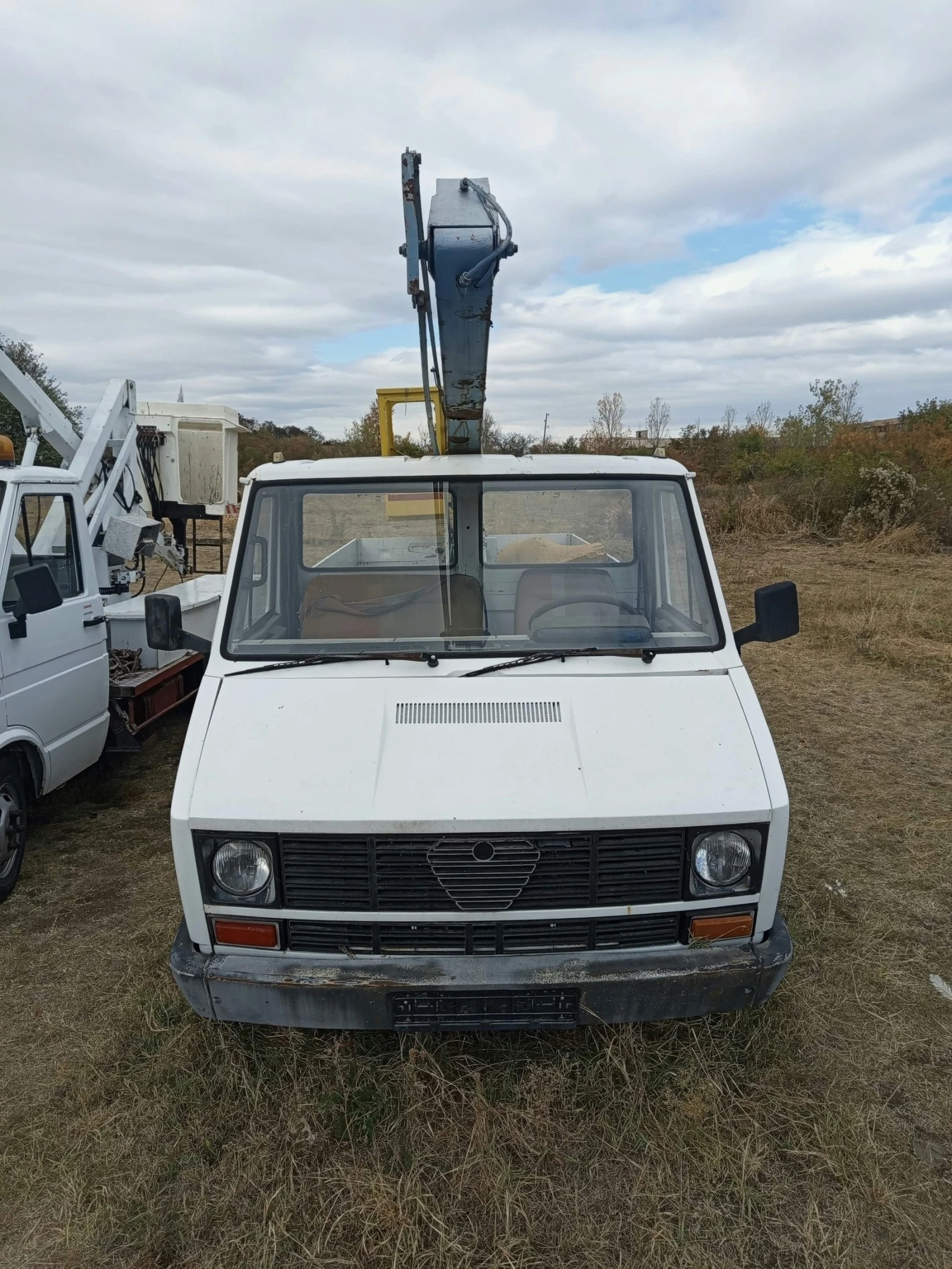 Iveco 35-8 ВИШКА, снимка 2 - Бусове и автобуси - 56726366
