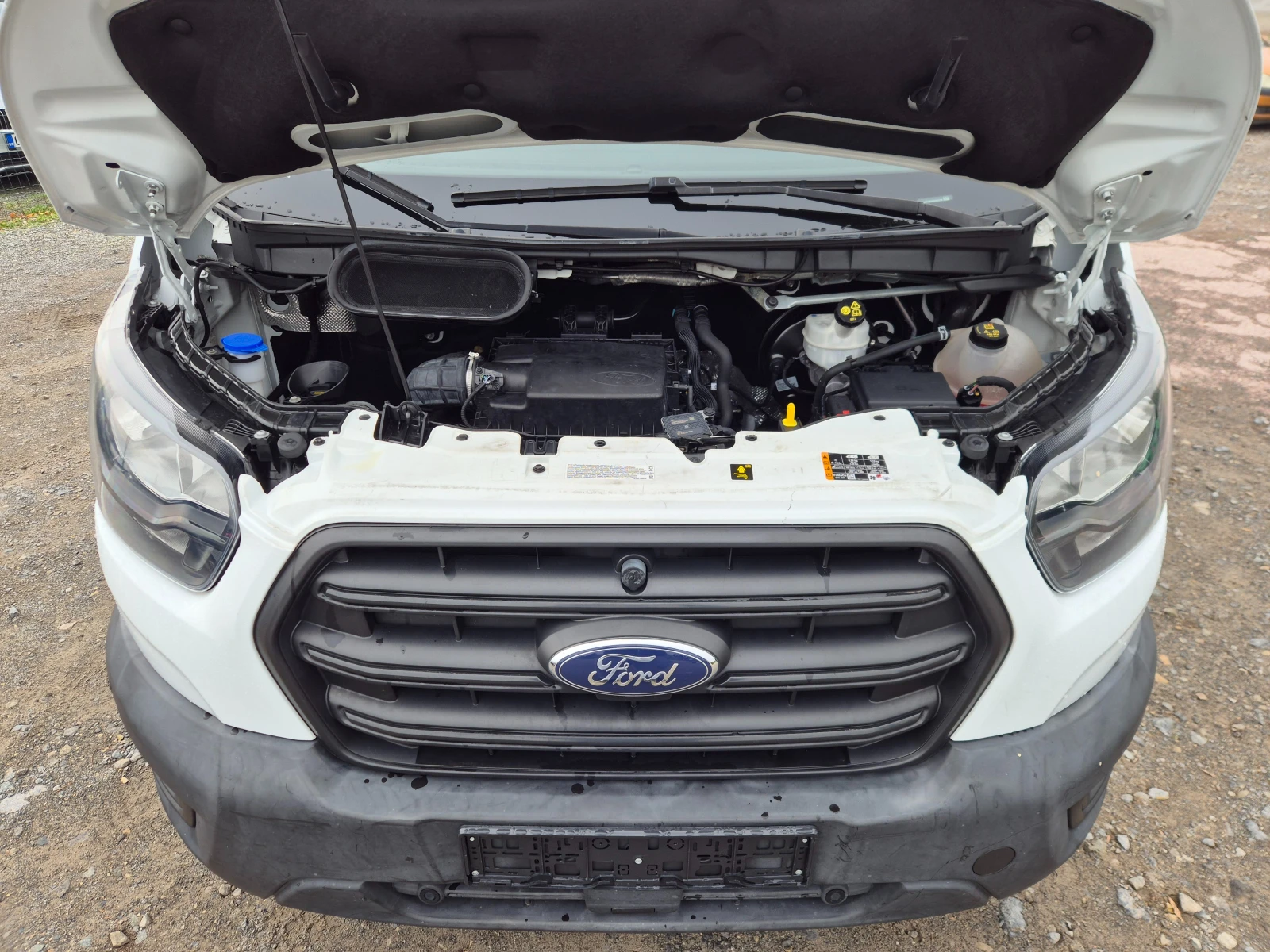 Ford Transit 2.0d 170кс, снимка 13 - Бусове и автобуси - 56744809