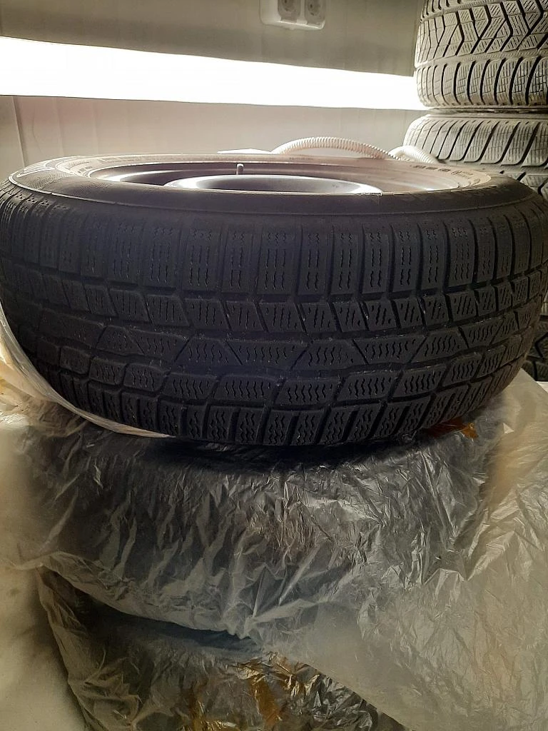 Гуми с джанти Clear 215/60R16, снимка 2 - Гуми и джанти - 30662881