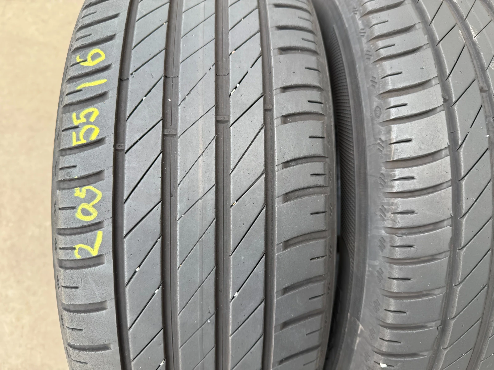 Гуми Летни 205/55R16, снимка 2 - Гуми и джанти - 53987482