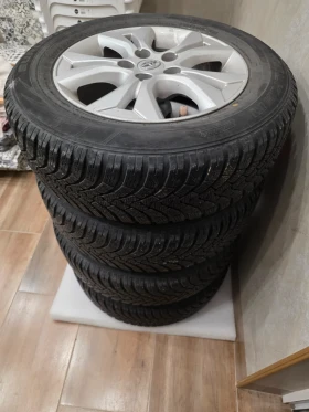 ����� �� �������� �� ���� � ������ 205/65R16 �� Toyota Yaris Cross